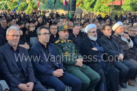 یادواره شهدای شهر خواجه با همکاری اداره اوقاف و امور خیریه شهرستان هریس با حضور مسئولان، خانواده‌های معظم شهدا و اقشار مختلف مردم برگزار شد.